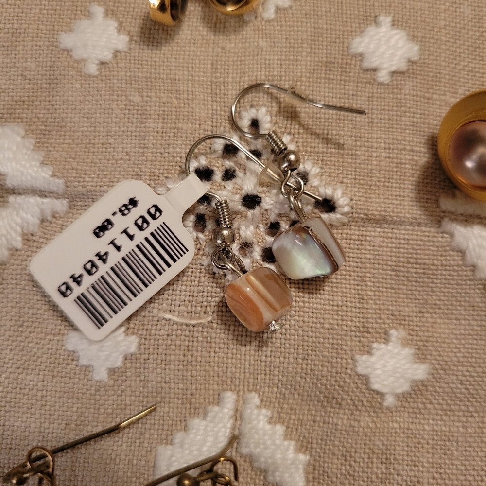 Earring Bundle - Picture 4 of 7